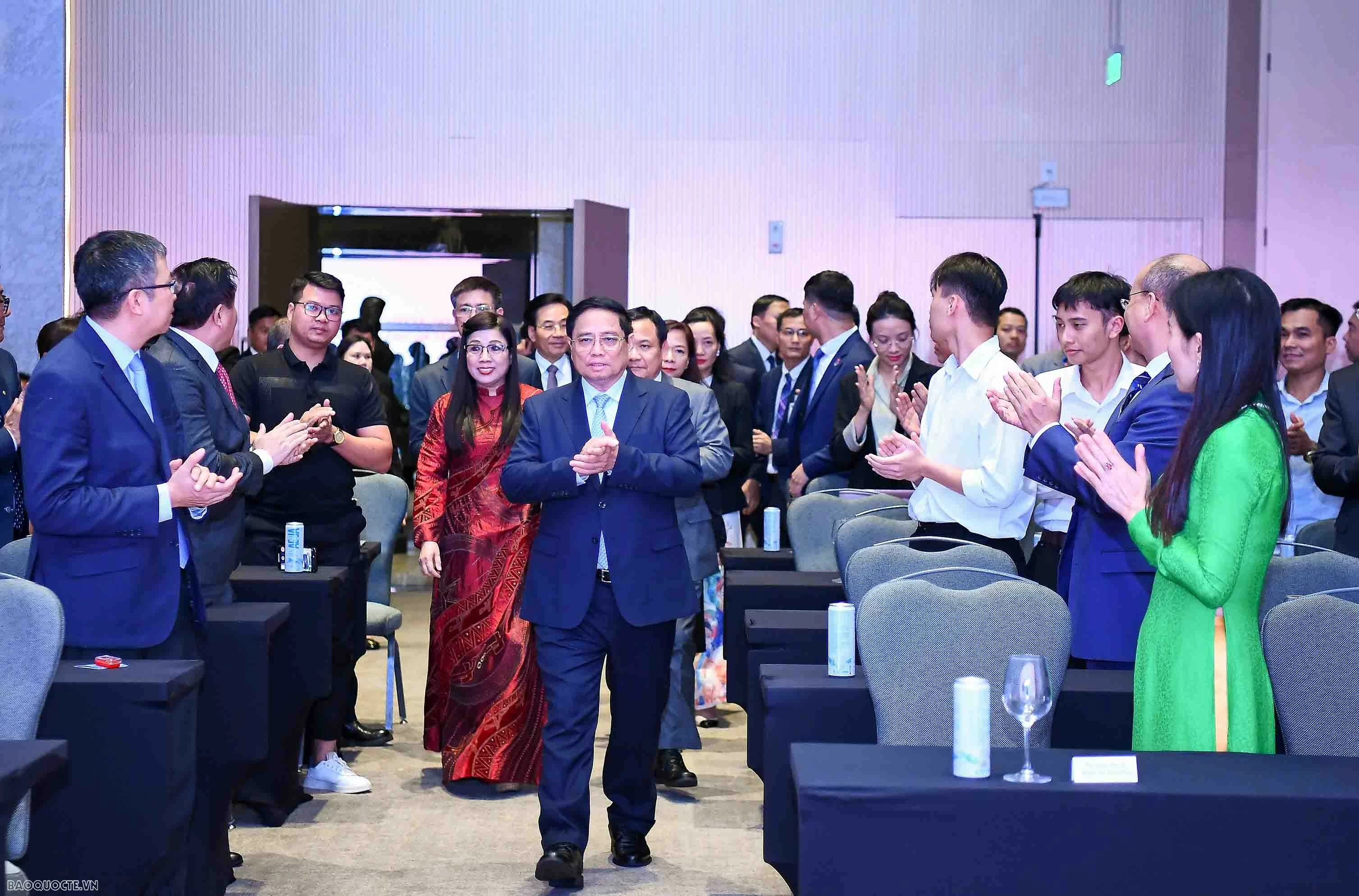 Thủ tướng Phạm Minh Chính gặp gỡ cộng đồng người Việt Nam tại Brazil Thủ tướng Phạm Minh Chính và Phu nhân gặp gỡ cộng đồng người Việt Nam tại Brazil