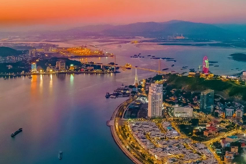 Quảng Ninh nằm trong tốp đầu địa phương hấp dẫn nhà đầu tư nước ngoài nước ngoài Quảng Ninh nằm trong tốp đầu địa phương hấp dẫn nhà đầu tư nước ngoài nước ngoài