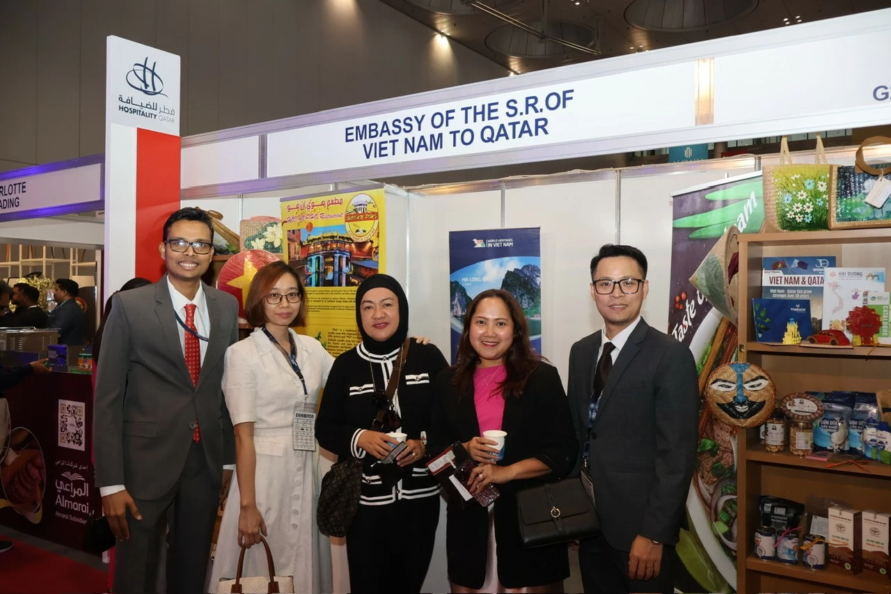 Đại sứ quán Việt Nam tại Qatar thúc đẩy ngoại giao kinh tế tại triển lãm Hospitality Qatar 2024 Đại sứ quán Việt Nam tại Qatar thúc đẩy ngoại giao kinh tế tại triển lãm Hospitality Qatar 2024