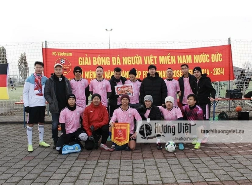 Giải bóng đá kết nối cộng đồng người Việt tại miền Nam nước Đức Giải bóng đá kết nối cộng đồng người Việt tại miền Nam nước Đức