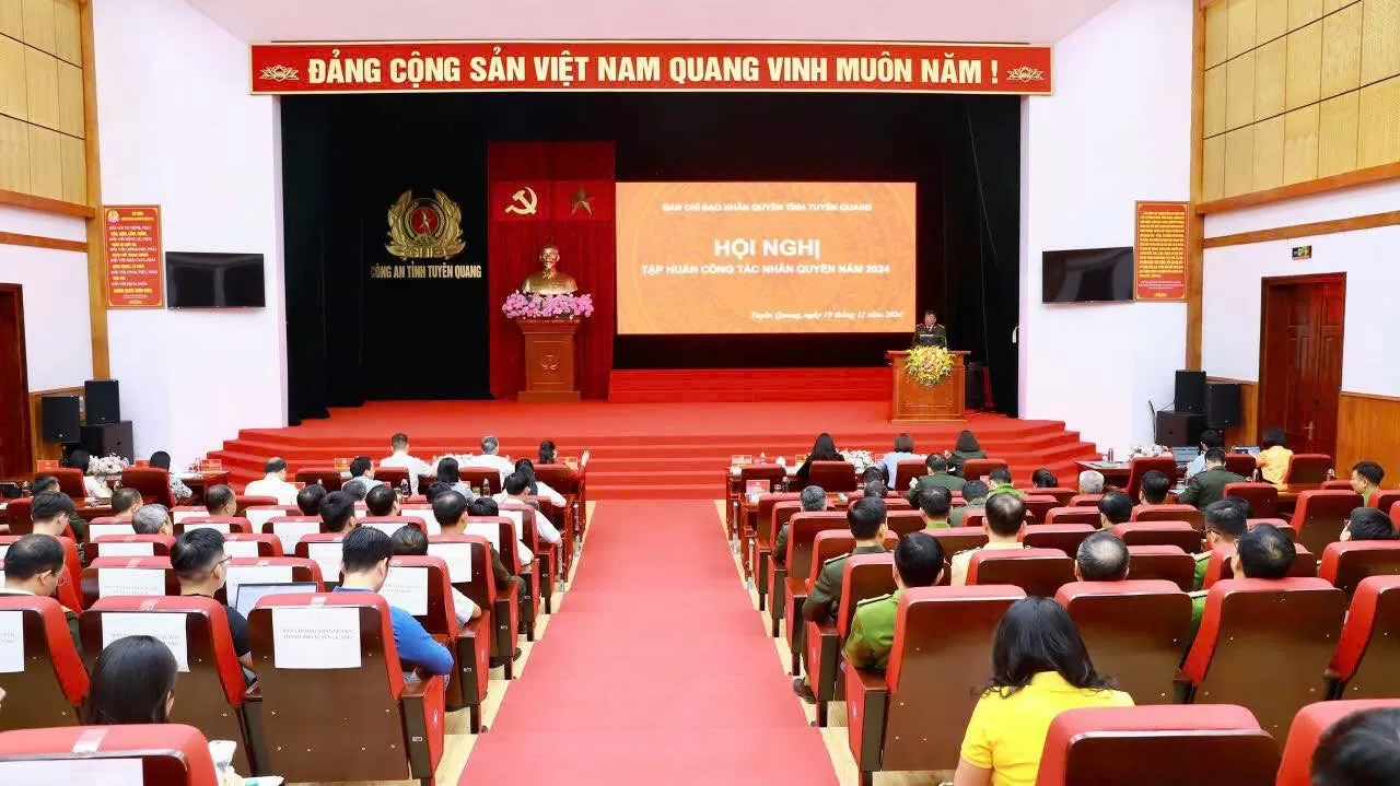 Tuyên Quang xóa bỏ hoàn toàn tà đạo, đạo lạ trên địa bàn tỉnh, bảo đảm quyền tự do tín ngưỡng tôn giáo Tuyên Quang xóa bỏ hoàn toàn tà đạo, đạo lạ trên địa bàn tỉnh, bảo đảm quyền tự do tín ngưỡng tôn giáo
