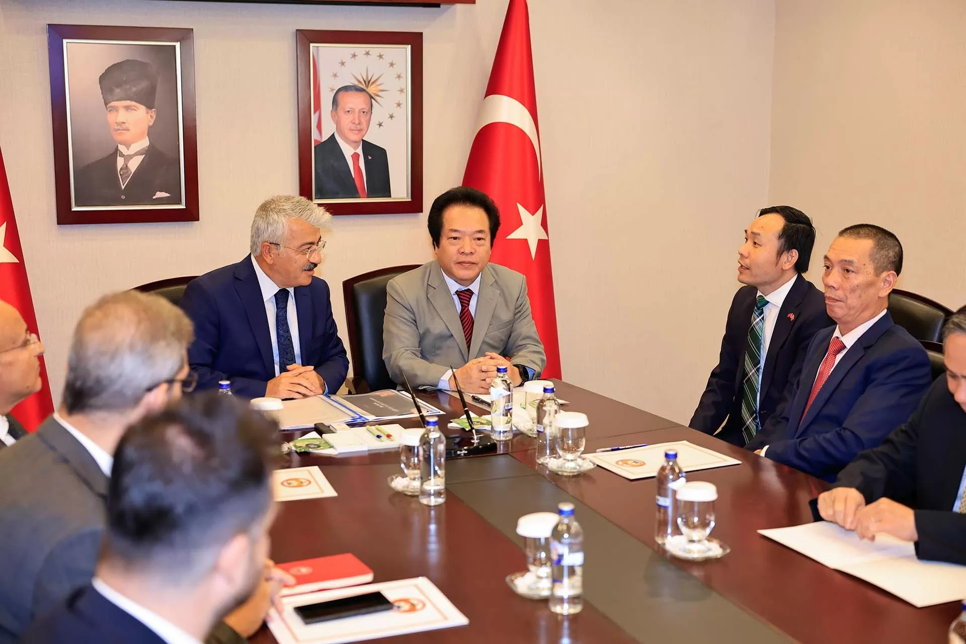 Đoàn lãnh đạo tỉnh Quảng Ngãi làm việc với tỉnh Adana, Thổ Nhĩ Kỳ về tăng cường hợp tác kinh tế, thương mại Đoàn lãnh đạo tỉnh Quảng Ngãi làm việc với tỉnh Adana, Thổ Nhĩ Kỳ về tăng cường hợp tác kinh tế, thương mại