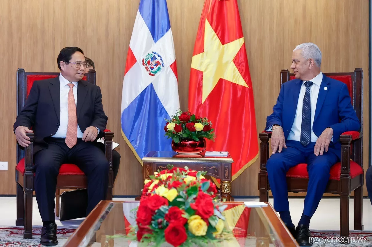 undefined Thủ tướng Phạm Minh Chính đã có các cuộc hội kiến lần lượt với Chủ tịch Thượng viện Ricardo de los Santos Polanco. (Ảnh:Đoàn Bắc)