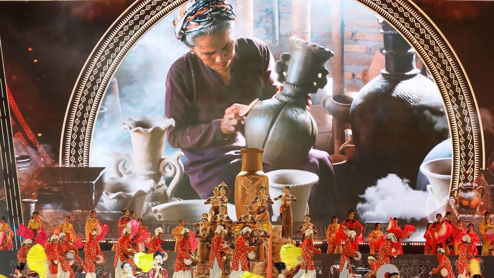 Phát huy di sản văn hóa Việt Nam: Cần một đối thoại đa chiều