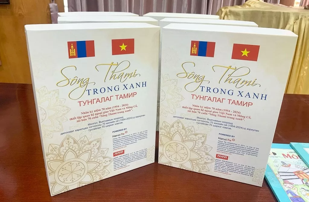 Tái bản cuốn tiểu thuyết 'Sông Thami trong xanh' của Mông Cổ tại Việt Nam Tái bản cuốn tiểu thuyết 'Sông Thami trong xanh' của Mông Cổ tại Việt Nam