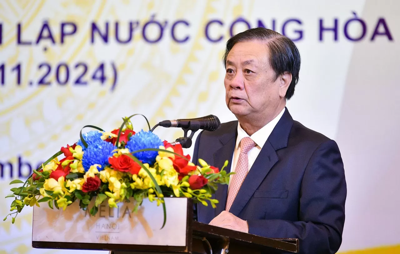 Bộ trưởng Lê Minh Hoan khẳng định, trong bối cảnh kỷ nguyên mới - kỷ nguyên vươn mình của dân tộc, Việt Nam sẵn sàng sát cánh cùng Mông Cổ tiếp tục nỗ lực phát triển quan hệ Đối tác toàn diện Việt Nam - Mông Cổ một cách thực chất, hiệu quả, sâu rộng hơn nữa trong thời gian tới Bộ trưởng Lê Minh Hoan khẳng định, trong bối cảnh kỷ nguyên mới - kỷ nguyên vươn mình của dân tộc, Việt Nam sẵn sàng sát cánh cùng Mông Cổ tiếp tục nỗ lực phát triển quan hệ Đối tác toàn diện Việt Nam - Mông Cổ một cách thực chất, hiệu quả, sâu rộng hơn nữa trong thời gian tới