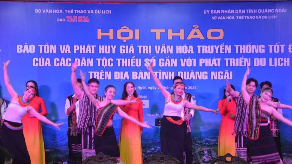 Phát huy giá trị văn hóa truyền thống tốt đẹp của các dân tộc thiểu số gắn với phát triển du lịch