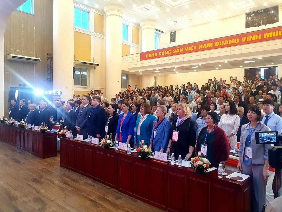 Tiếng Nga sẽ tiếp tục là phương tiện quan trọng đối với thế hệ trẻ Việt Nam Tiếng Nga tiếp tục là phương tiện quan trọng đối với thế hệ trẻ Việt Nam