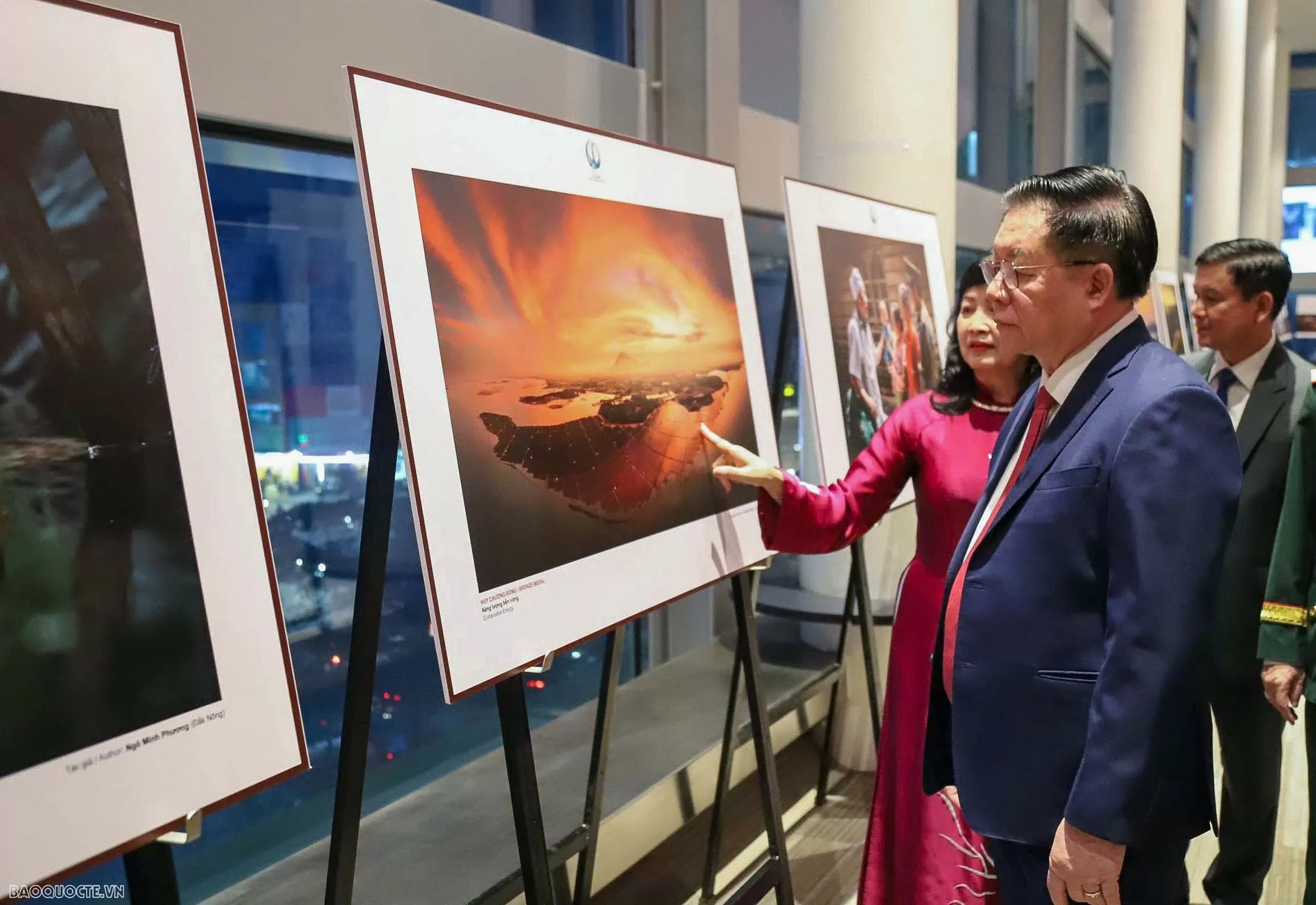 Vinh danh 22 tác phẩm khơi dậy tự hào dân tộc và khát vọng phát triển đất nước nơi biên cương Vinh danh 22 tác phẩm khơi dậy tự hào dân tộc và khát vọng phát triển đất nước nơi biên cương