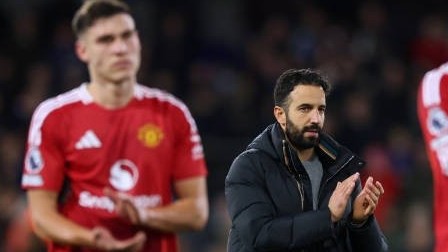 CĐV khen ngợi hết lời hành động HLV Ruben Amorim