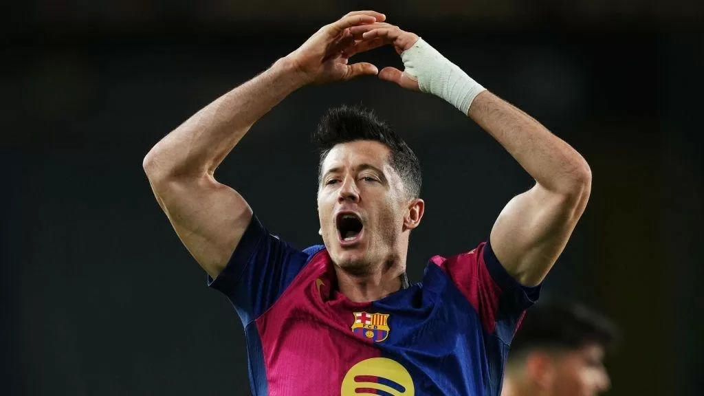 Robert Lewandowski trở thành cầu thủ thứ ba vượt mốc 100 bàn thắng tại UEFA Champions League Robert Lewandowski trở thành cầu thủ thứ ba vượt mốc 100 bàn thắng tại UEFA Champions League