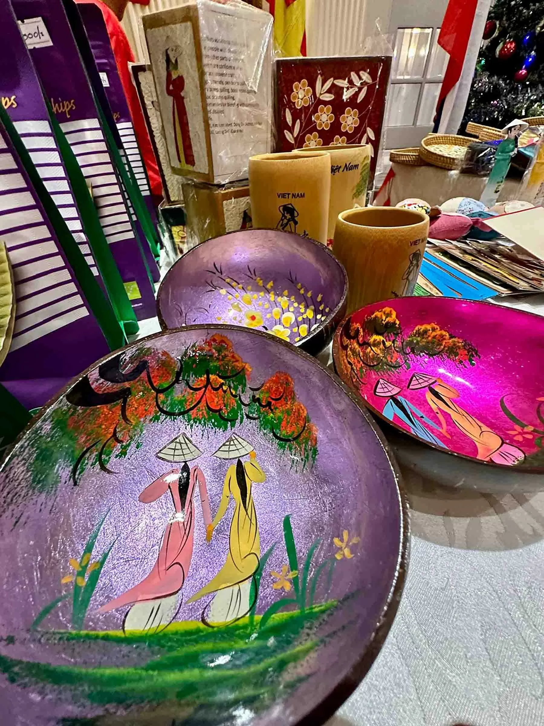 Đại sứ quán Việt Nam tại Sri Lanka tham gia Hội chợ từ thiện Giáng sinh quốc tế 2024 Đại sứ quán Việt Nam tại Sri Lanka tham gia Hội chợ từ thiện Giáng sinh quốc tế 2024