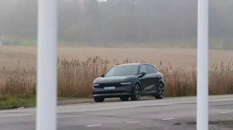 SUV điện Zeekr 7X dành cho thị trường quốc tế lần đầu lộ diện SUV điện Zeekr 7X dành cho thị trường quốc tế lần đầu lộ diện