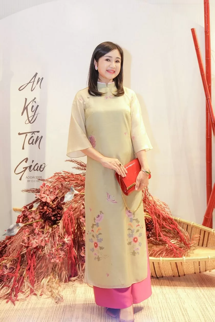 Dàn diễn viên nữ truyền hình Dàn diễn viên nữ truyền hình