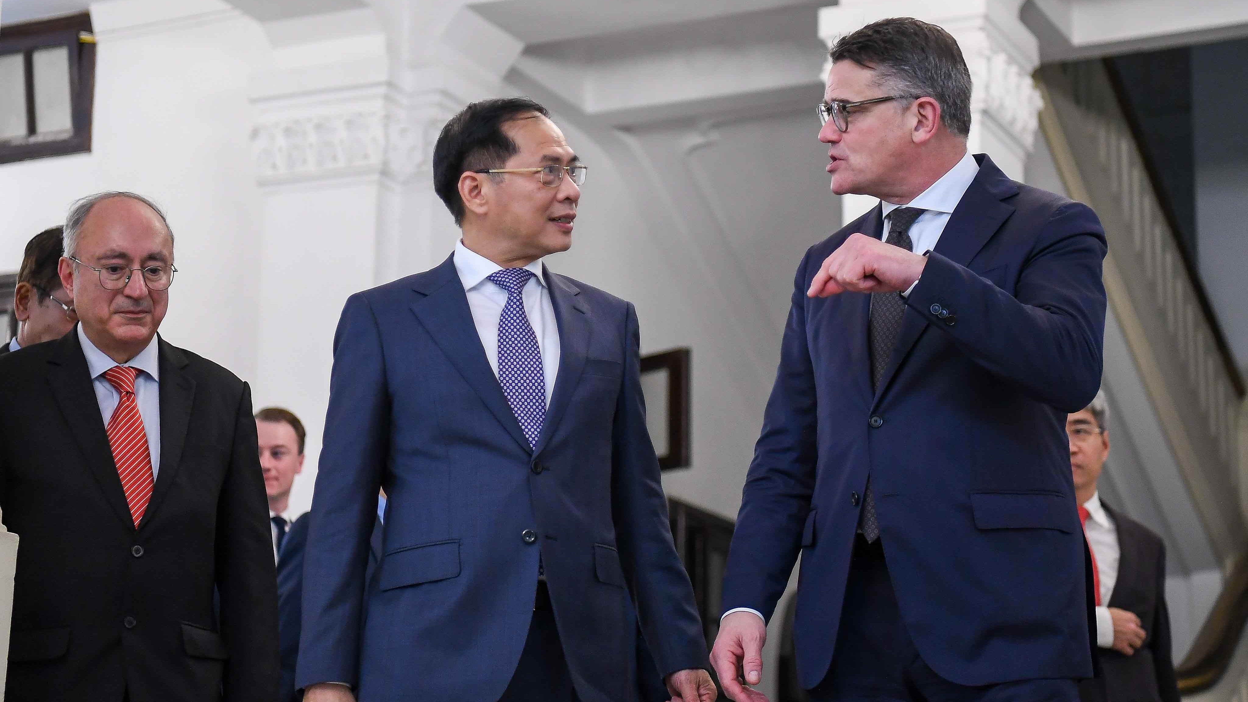 Phó Thủ tướng, Bộ trưởng Ngoại giao Bùi Thanh Sơn tiếp Thủ hiến bang Hessen, Đức