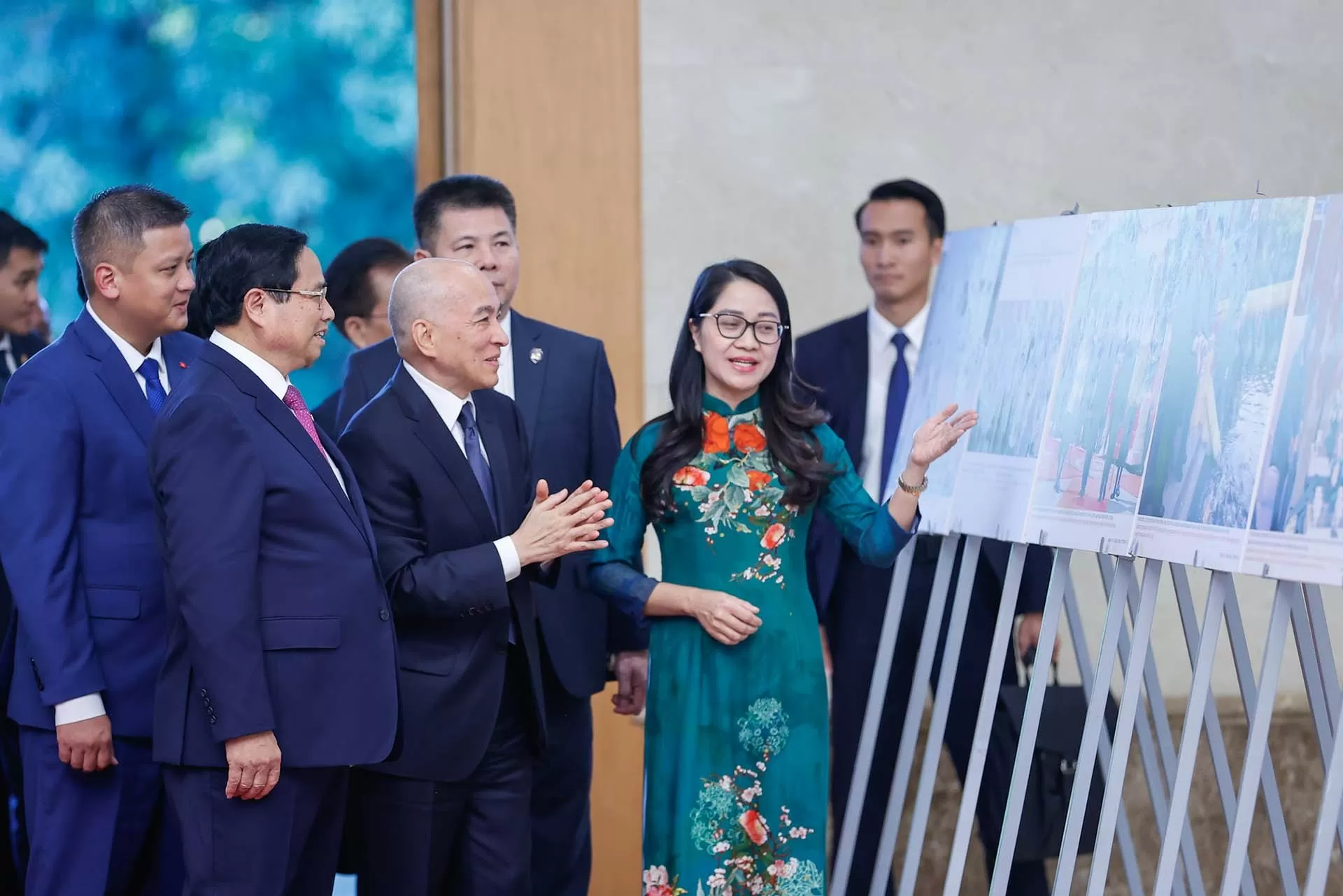 Quan hệ Việt Nam và Campuchia không ngừng được củng cố và phát triển Quan hệ Việt Nam và Campuchia không ngừng được củng cố và phát triển