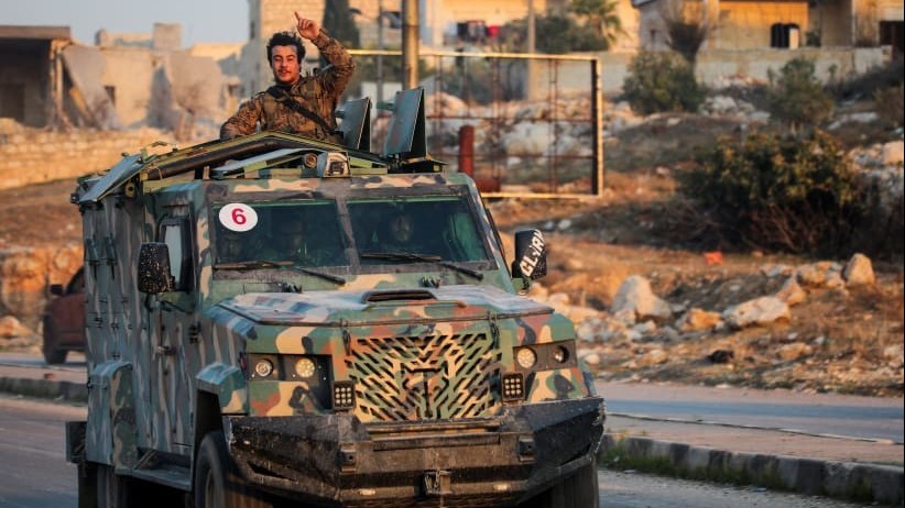 Giao tranh đẫm máu nhất trong nhiều năm ở Syria: Phiến quân chiếm nửa Aleppo, Nga khẩn cấp ném bom cản phá, quân đội phong tỏa toàn thành