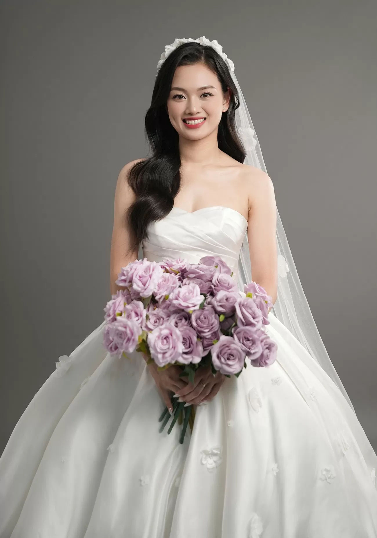 Ngắm nhan sắc gây sốt của hoa khôi bóng chuyền Nguyễn Thu Hoài Ngắm nhan sắc gây sốt của hoa khôi bóng chuyền Nguyễn Thu Hoài