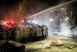 Gruzia tạm dừng gia nhập EU, nhận ngay 'tin sốc' từ Mỹ