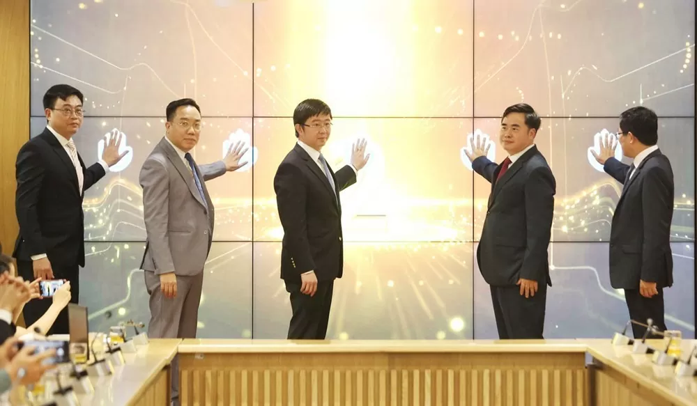 Ra mắt Nền tảng Sách, báo điện tử thiết yếu phục vụ mục tiêu, nhiệm vụ giảm nghèo Ra mắt nền tảng Sách, báo điện tử thiết yếu phục vụ mục tiêu, nhiệm vụ giảm nghèo