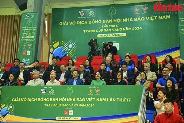 Giải vô địch bóng bàn Hội Nhà báo Việt Nam lần thứ 17 thu hút 193 vận động viên Giải vô địch bóng bàn Hội Nhà báo Việt Nam lần thứ 17 thu hút 193 vận động viên