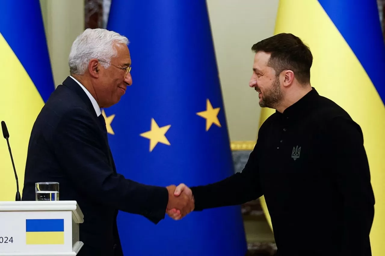 Tổng thống Zelenskiy kêu gọi Mỹ hỗ trợ cho tư cách thành viên NATO của Ukraine Tổng thống Zelenskiy kêu gọi Mỹ hỗ trợ cho tư cách thành viên NATO của Ukraine