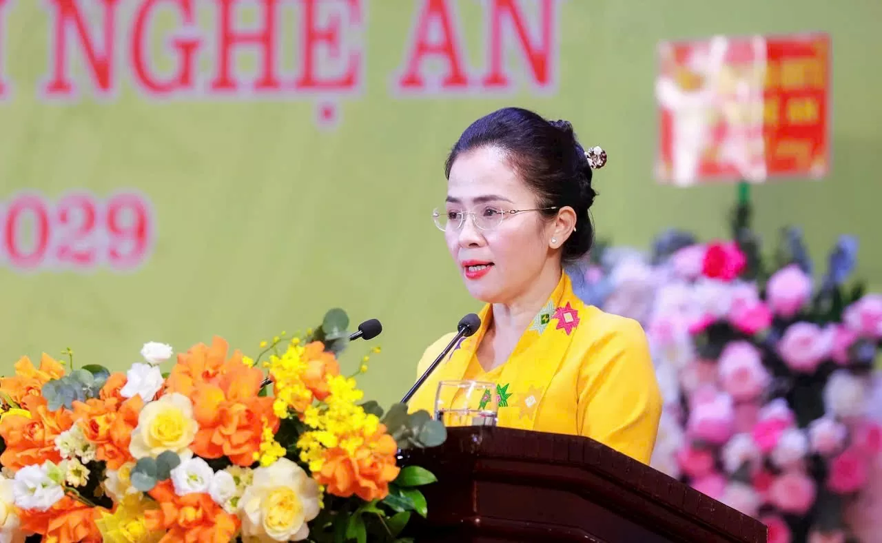 Bà Võ Thị Minh Sinh, Ủy viên Ban Thường vụ, Chủ tịch Ủy ban MTTQ Việt Nam tỉnh Nghệ An đọc diễn văn tại Đại hội Đại biểu MTTQ Việt Nam tỉnh Nghệ An lần thứ XV nhiệm kỳ 2024 -2029. (Ảnh: BTC) Bà Võ Thị Minh Sinh, Ủy viên Ban Thường vụ, Chủ tịch Ủy ban MTTQ Việt Nam tỉnh Nghệ An đọc diễn văn tại Đại hội Đại biểu MTTQ Việt Nam tỉnh Nghệ An lần thứ XV nhiệm kỳ 2024 -2029. (Ảnh: BTC)