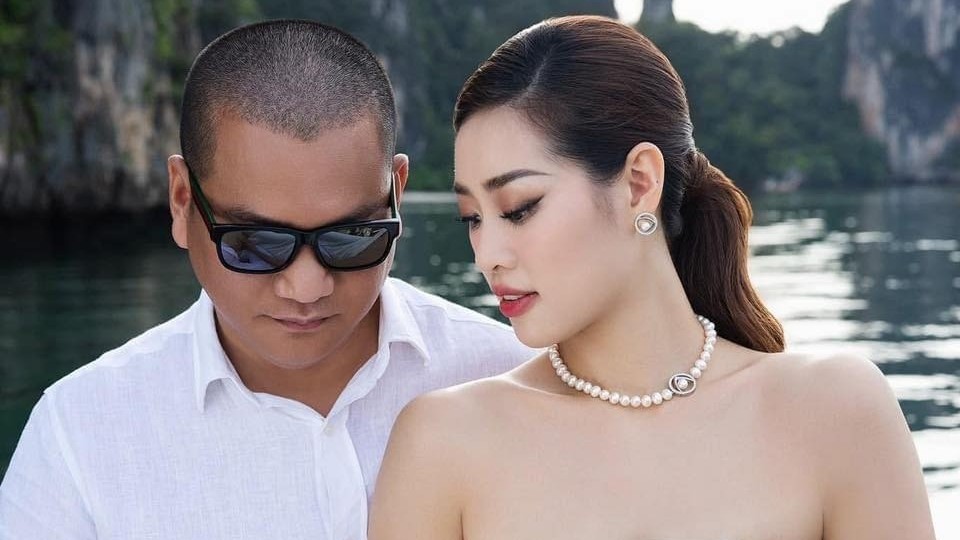 Ngắm ảnh cưới 'đẹp nên thơ' của Hoa hậu Khánh Vân và ông xã