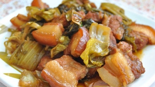 Giá heo hơi hôm nay 3/12: Biến động trái chiều ở một số địa phương