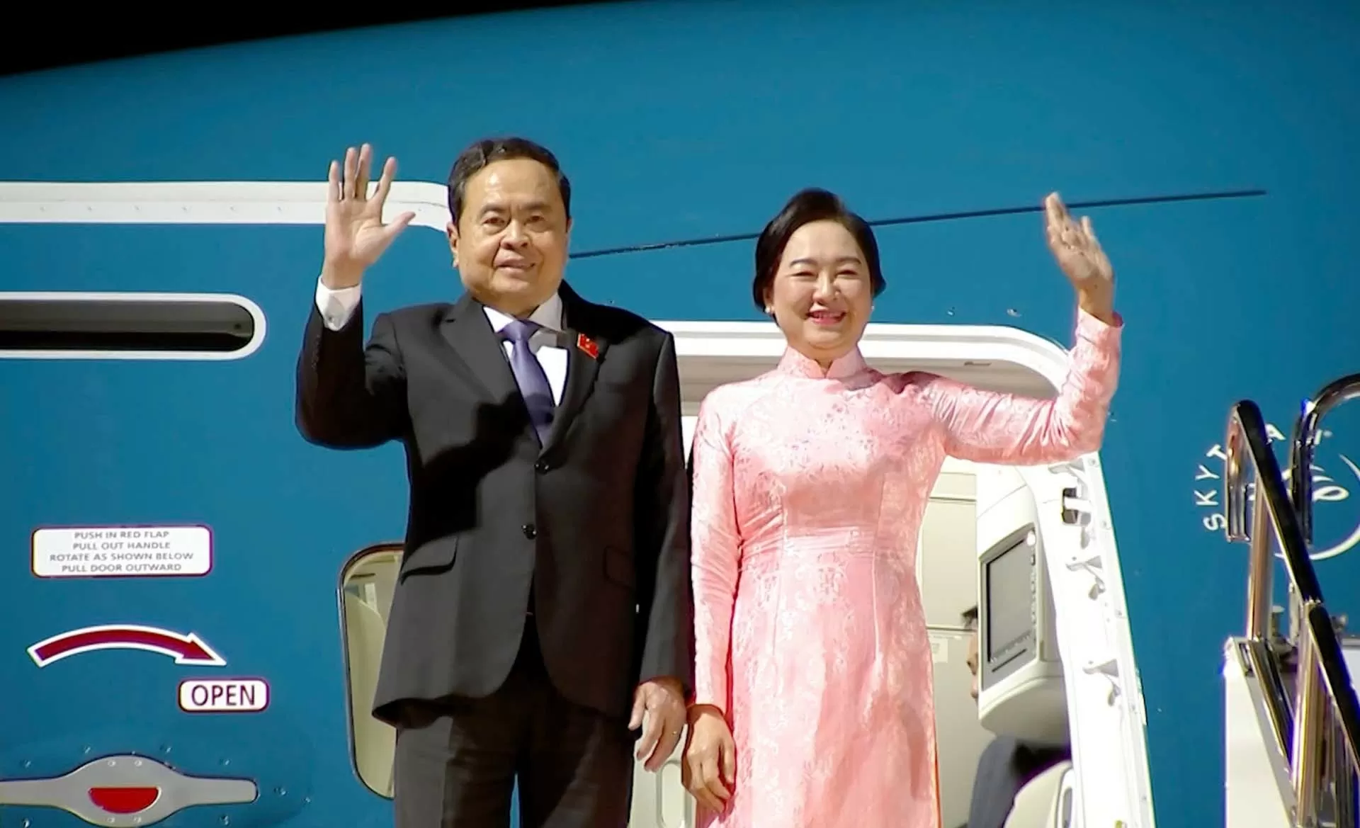 Chủ tịch Quốc hội dự IPU-150, thăm Uzberkistan và Armenia: Chia sẻ tầm nhìn Việt Nam về phát triển, khơi thông hợp tác với hai bạn bè truyền thống Chủ tịch Quốc hội dự IPU-150, thăm Uzberkistan và Armenia: Chia sẻ tầm nhìn Việt Nam về phát triển, khơi thông hợp tác với hai bạn bè truyền thống