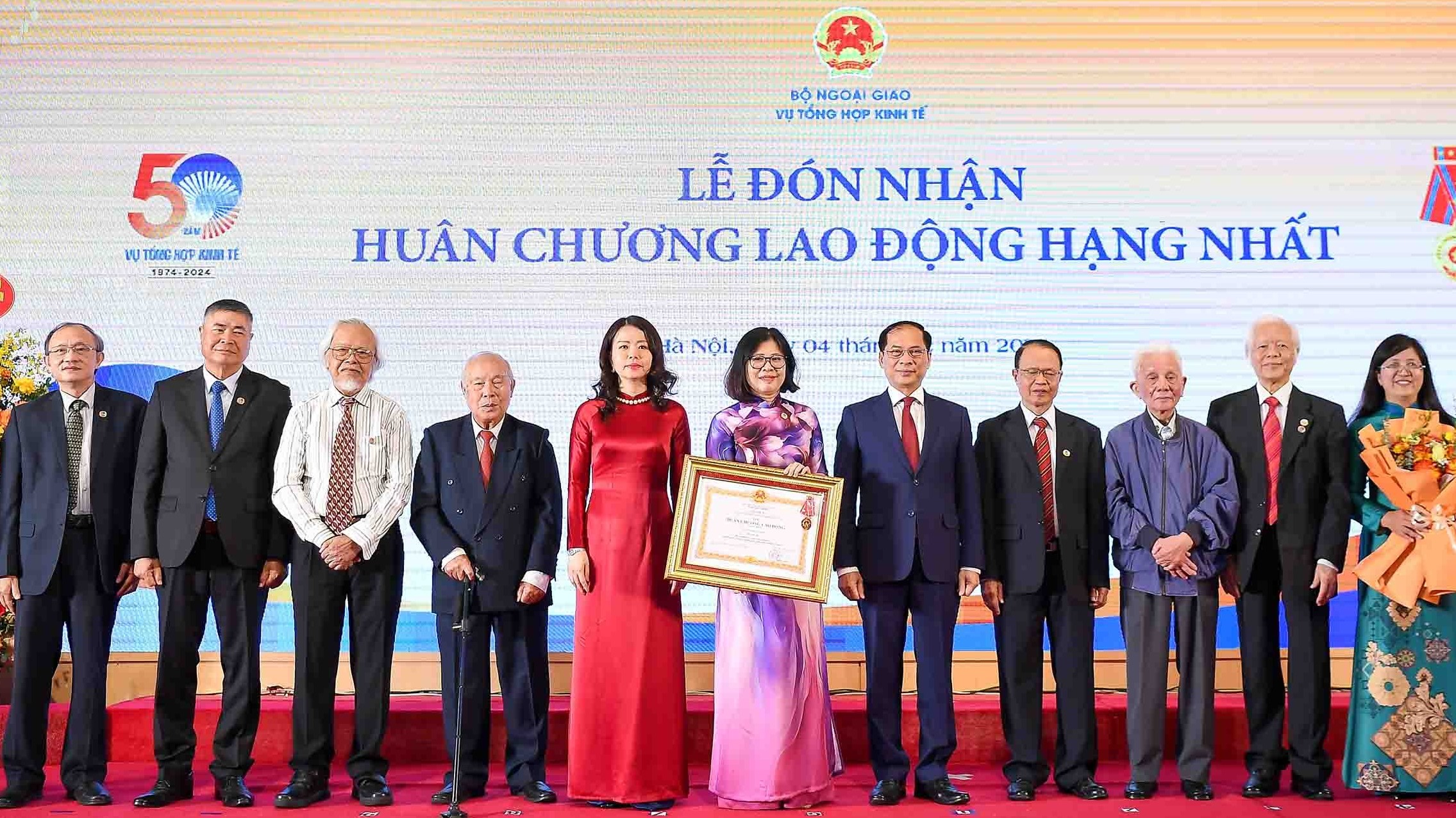 Ngoại giao kinh tế và câu chuyện 50 năm vươn mình cùng dân tộc