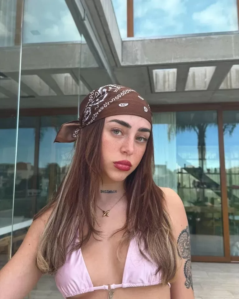 Tiền vệ Enzo Fernandez hẹn hò bạn gái ca sĩ đồng hương Argentina Tiền vệ Enzo Fernandez hẹn hò bạn gái ca sĩ đồng hương Argentina