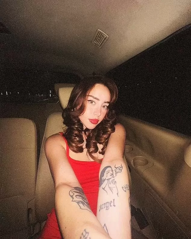 Tiền vệ Enzo Fernandez hẹn hò bạn gái ca sĩ đồng hương Argentina Tiền vệ Enzo Fernandez hẹn hò bạn gái ca sĩ đồng hương Argentina