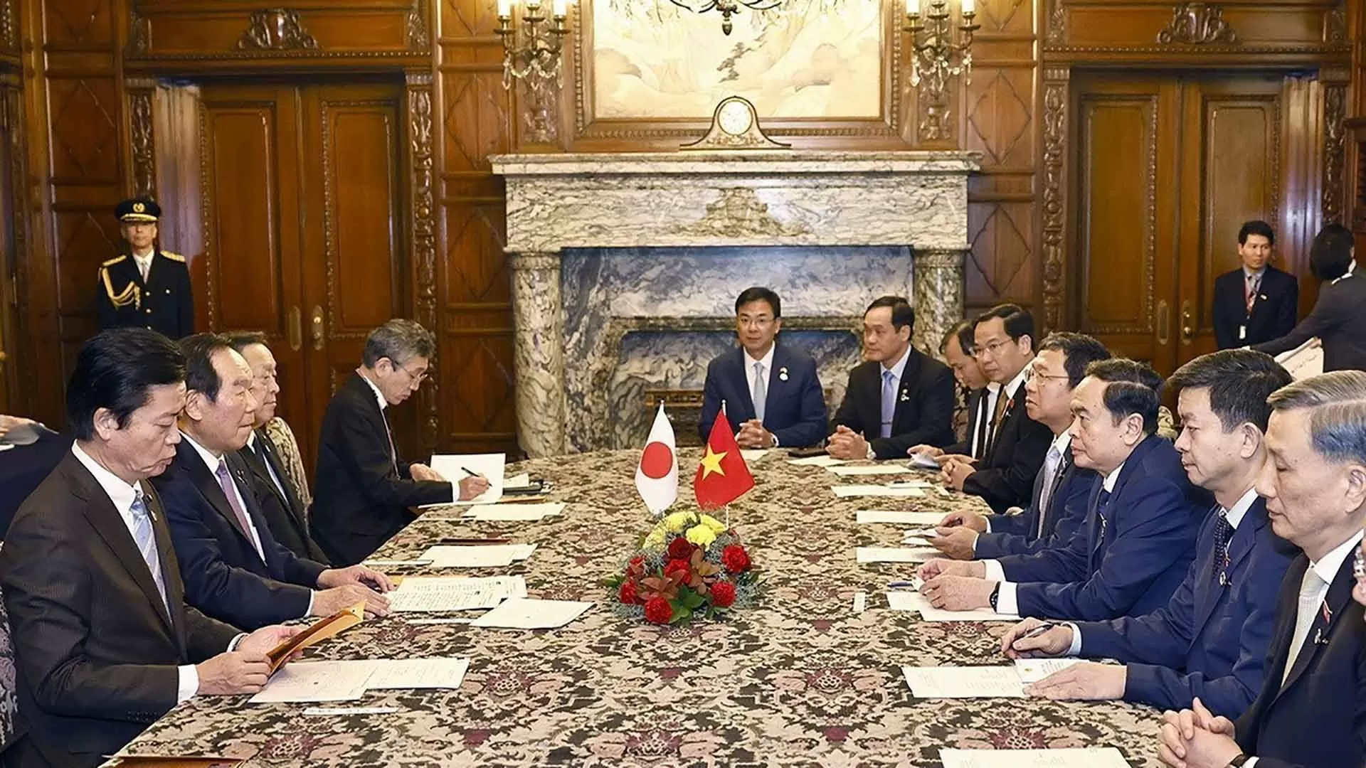 Việt Nam-Nhật Bản: Tăng cường hiệu quả hoạt động hợp tác giữa cơ quan lập pháp hai nước Việt Nam-Nhật Bản: Tăng cường hiệu quả hoạt động hợp tác giữa cơ quan lập pháp hai nước