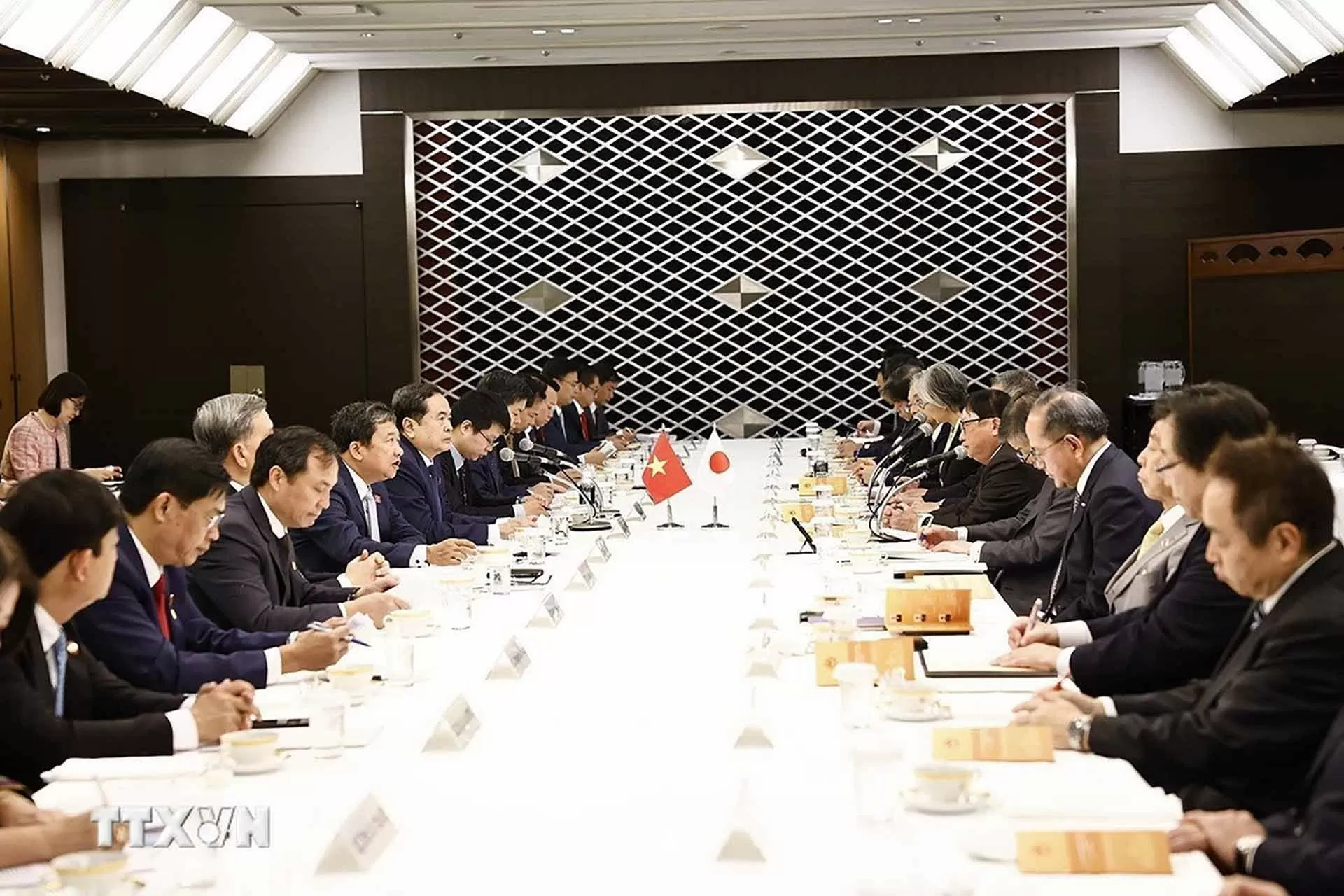 Việt Nam-Nhật Bản: Tăng cường hiệu quả hoạt động hợp tác giữa cơ quan lập pháp hai nước Việt Nam-Nhật Bản: Tăng cường hiệu quả hoạt động hợp tác giữa cơ quan lập pháp hai nước