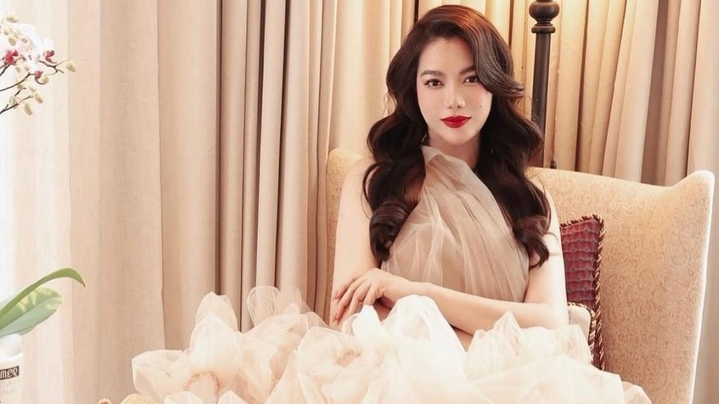 Ngắm vẻ tươi trẻ, mặn mà của diễn viên Trương Ngọc Ánh