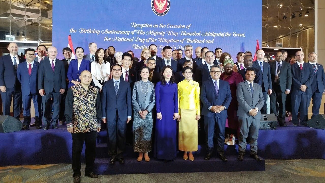 Thái Lan kỷ niệm Quốc khánh, sinh nhật cố Quốc vương Bhumibol Adulyadej và Ngày của Cha tại Hà Nội