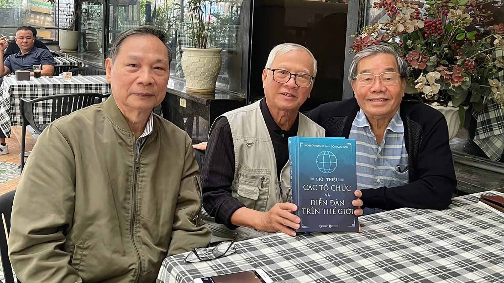 Một cuốn sách bổ ích với nhiều thông tin lý thú