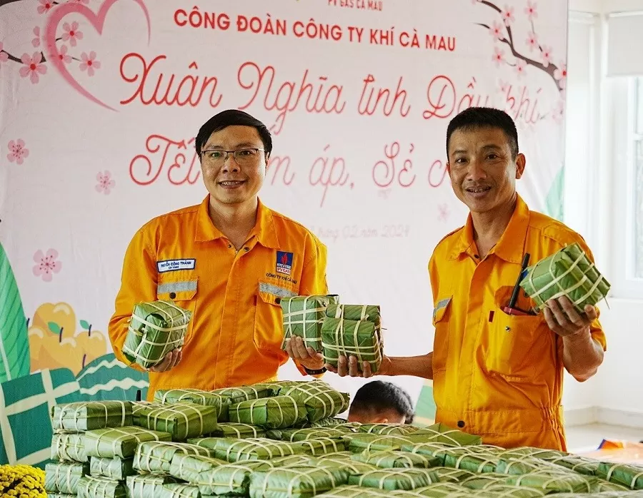 Xuân đến sớm với người lao động Dầu khí dịp Tết Nguyên đán Ất Tỵ 2025 Xuân đến sớm với người lao động Dầu khí dịp Tết Nguyên đán Ất Tỵ 2025