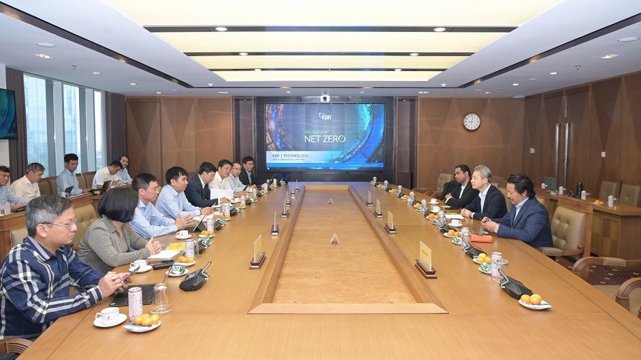 PetroVietnam trao đổi với KBR của Hoa Kỳ về công nghệ xanh và nhiên liệu hàng không bền vững