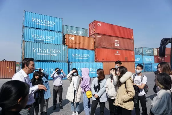 Lương ngành logistics có thật sự cao? Tìm hiểu mức lương chi tiết Lương ngành logistics có thật sự cao? Tìm hiểu mức lương chi tiết