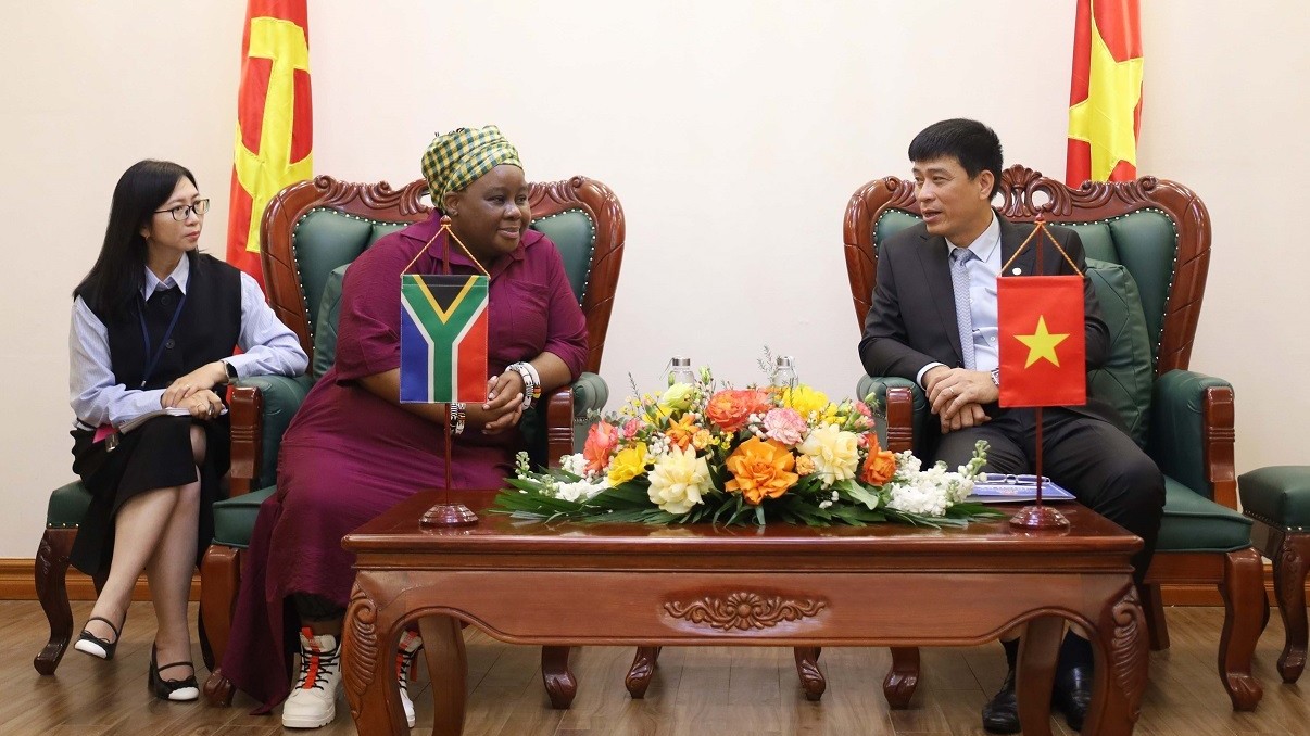 Việt Nam sẵn sàng hợp tác với Nam Phi trong phát triển nhà ở, công trình xanh