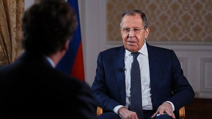 Cuộc phỏng vấn của Ngoại trưởng Nga: Không NATO trước cửa nhà, cảnh báo 'lằn ranh rực lửa' và trò chơi nguy hiểm, khen ông Trump mạnh mẽ