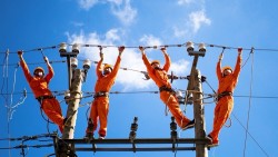 Hóa giải thách thức, phát triển hiệu quả thị trường năng lượng cạnh tranh