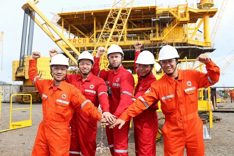 Người lao động Vietsovpetro. Người lao động Vietsovpetro.