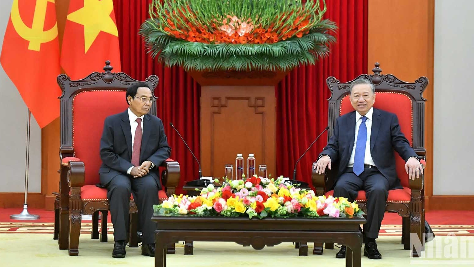 Làm sâu sắc hơn nữa mối quan hệ đoàn kết đặc biệt Việt Nam-Lào