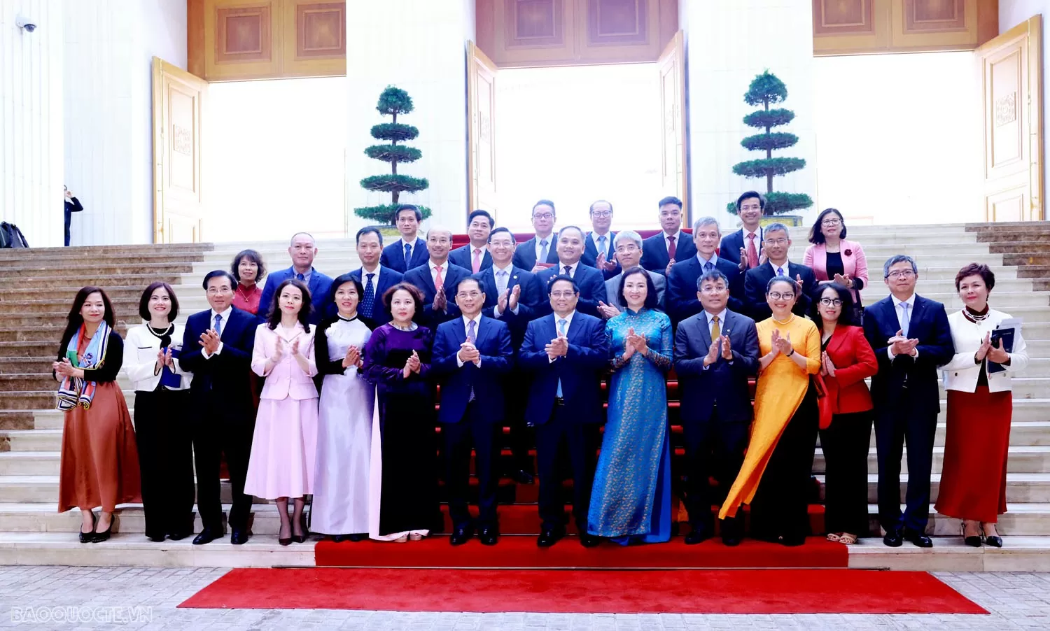 Thủ tướng Phạm Minh Chính gặp, làm việc với Đoàn trưởng cơ quan đại diện Việt Nam ở nước ngoài Thủ tướng Phạm Minh Chính gặp, làm việc với các Đại sứ, Trưởng Cơ quan đại diện Việt Nam ở nước ngoài