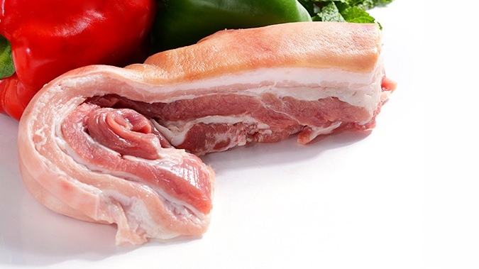 Giá heo hơi hôm nay 23/8: Dự báo giá kéo dài đà giảm trên cả 3 miền