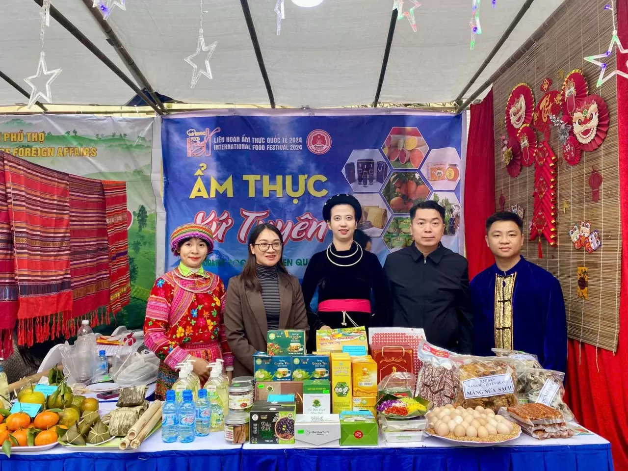 Thái Nguyên và Tuyên Quang chinh phục bạn bè bốn phương tại Liên hoan Ẩm thực quốc tế 2024 Thái Nguyên và Tuyên Quang chinh phục bạn bè bốn phương tại Liên hoan Ẩm thực quốc tế 2024