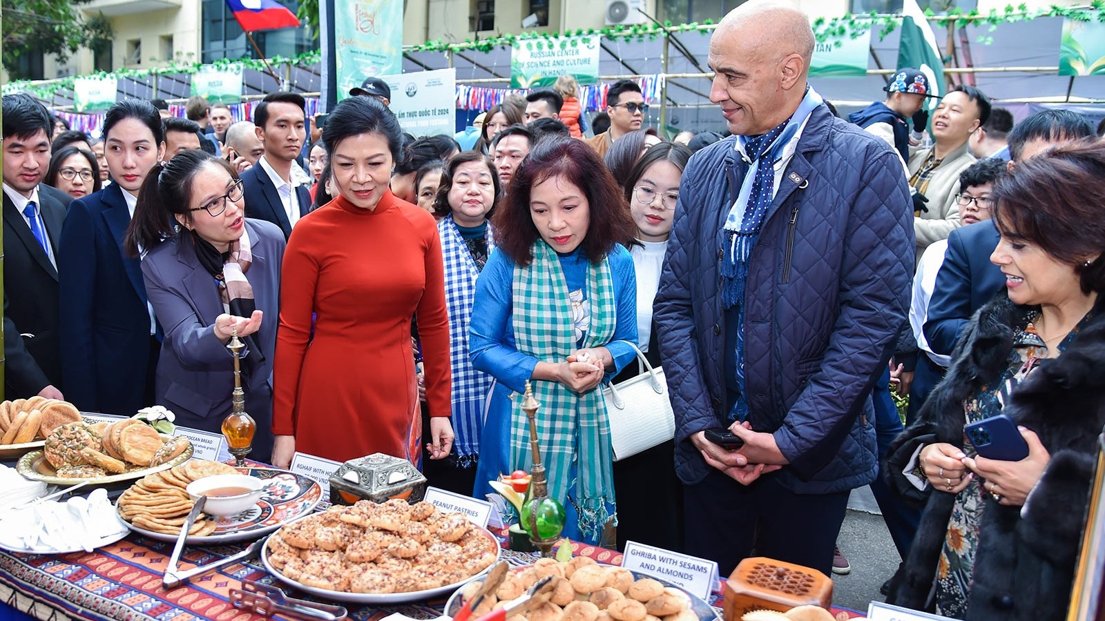 Chính thức khai mạc Liên hoan Ẩm thực quốc tế 2024